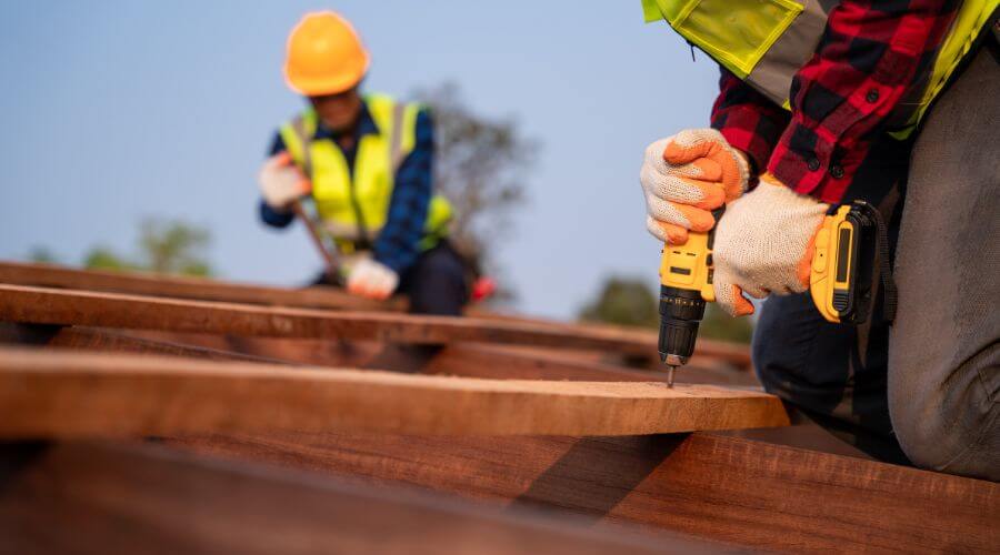 Expert flood damage restoration services in De Valls Bluff, AR